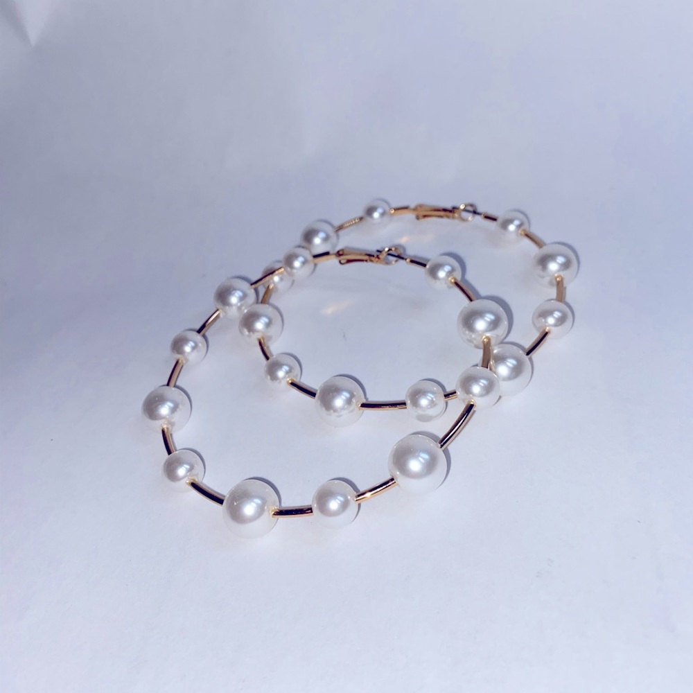Big Floating Pearl Hoops. - Picture 5 of 6